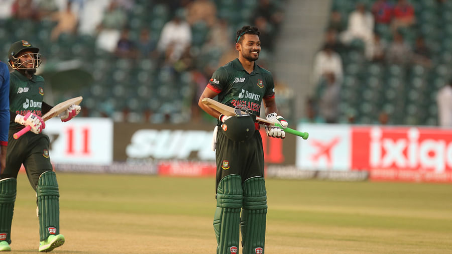 নাজমুল হোসেন। আফগানিস্তানের বিপক্ষে সেঞ্চুরির পর